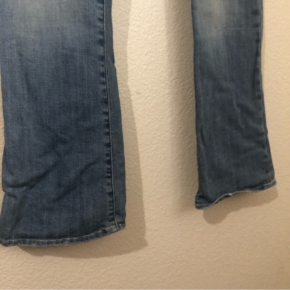 ROCK & REPUBLIC Jeans Boot Cut Distressed Light Wash Low Rise Bling Back Pockets - Picture 8 of 16